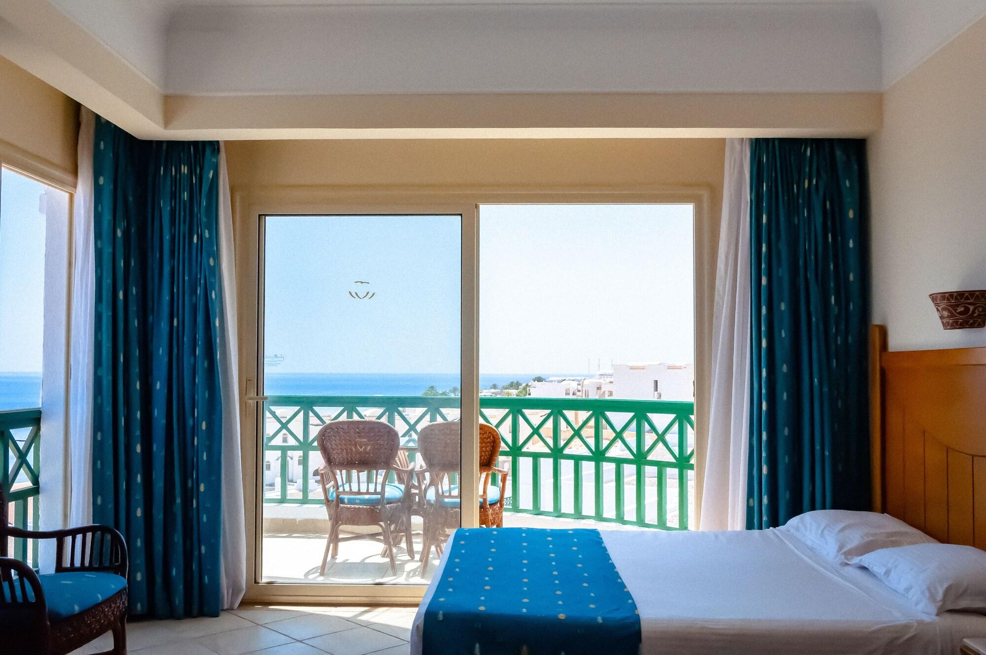Coral Beach Resort Montazah (Adults Only) Шарм-эль-Шейх Экстерьер фото