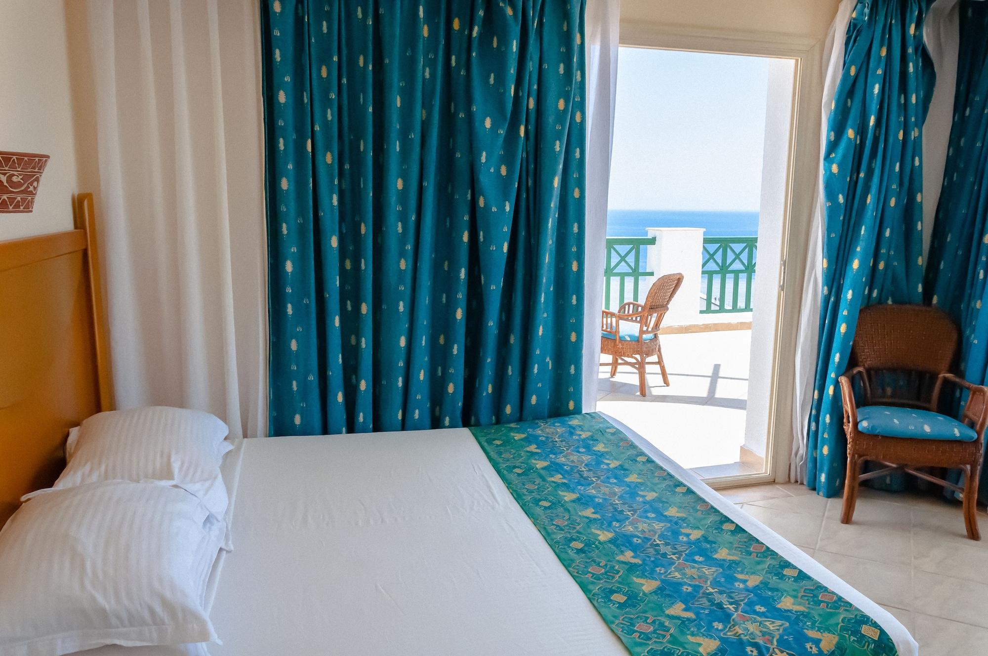 Coral Beach Resort Montazah (Adults Only) Шарм-эль-Шейх Экстерьер фото